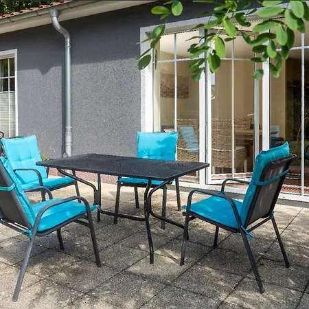 F-1108 Haeuser Prosnitz Haus07 Terrasse, Gartennutzung